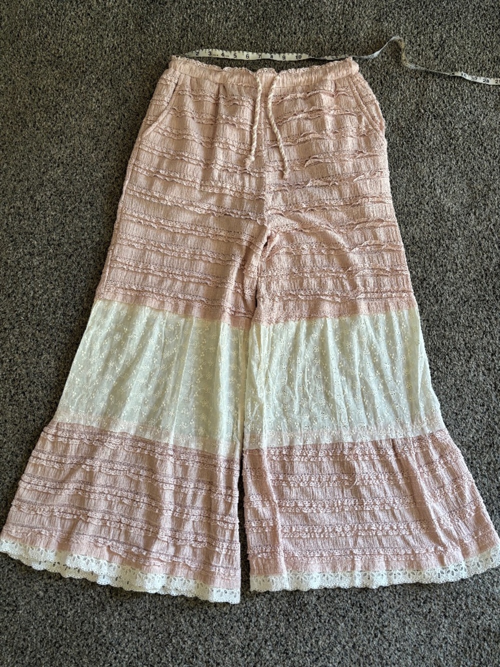 POL lace and floral Wide leg pants large
